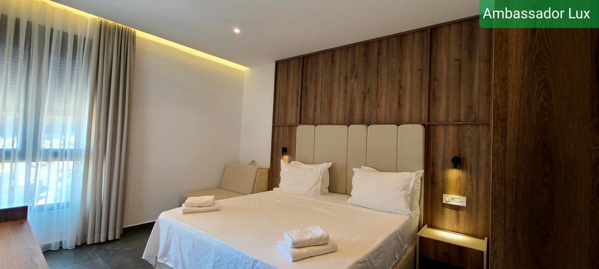 Ambassador & Ambassador Lux Apartments Ulcinj Ruang foto