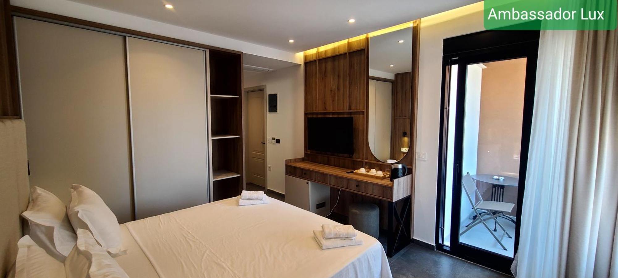 Ambassador & Ambassador Lux Apartments Ulcinj Ruang foto