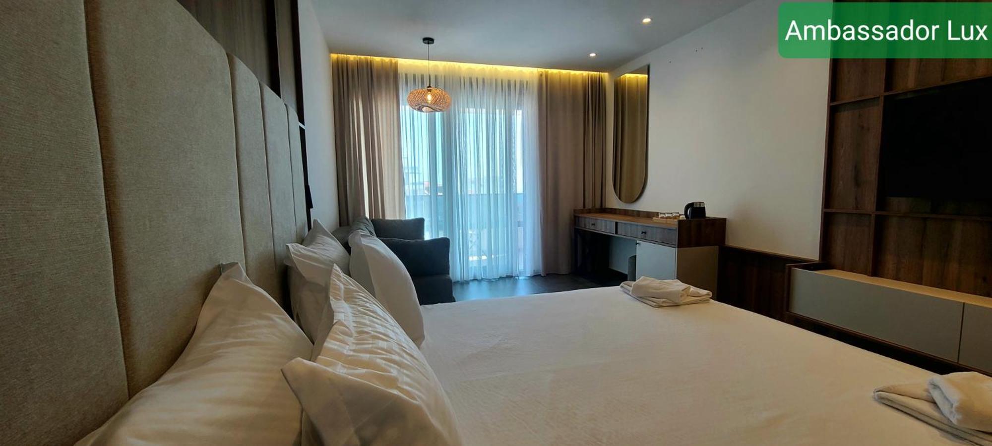 Ambassador & Ambassador Lux Apartments Ulcinj Ruang foto