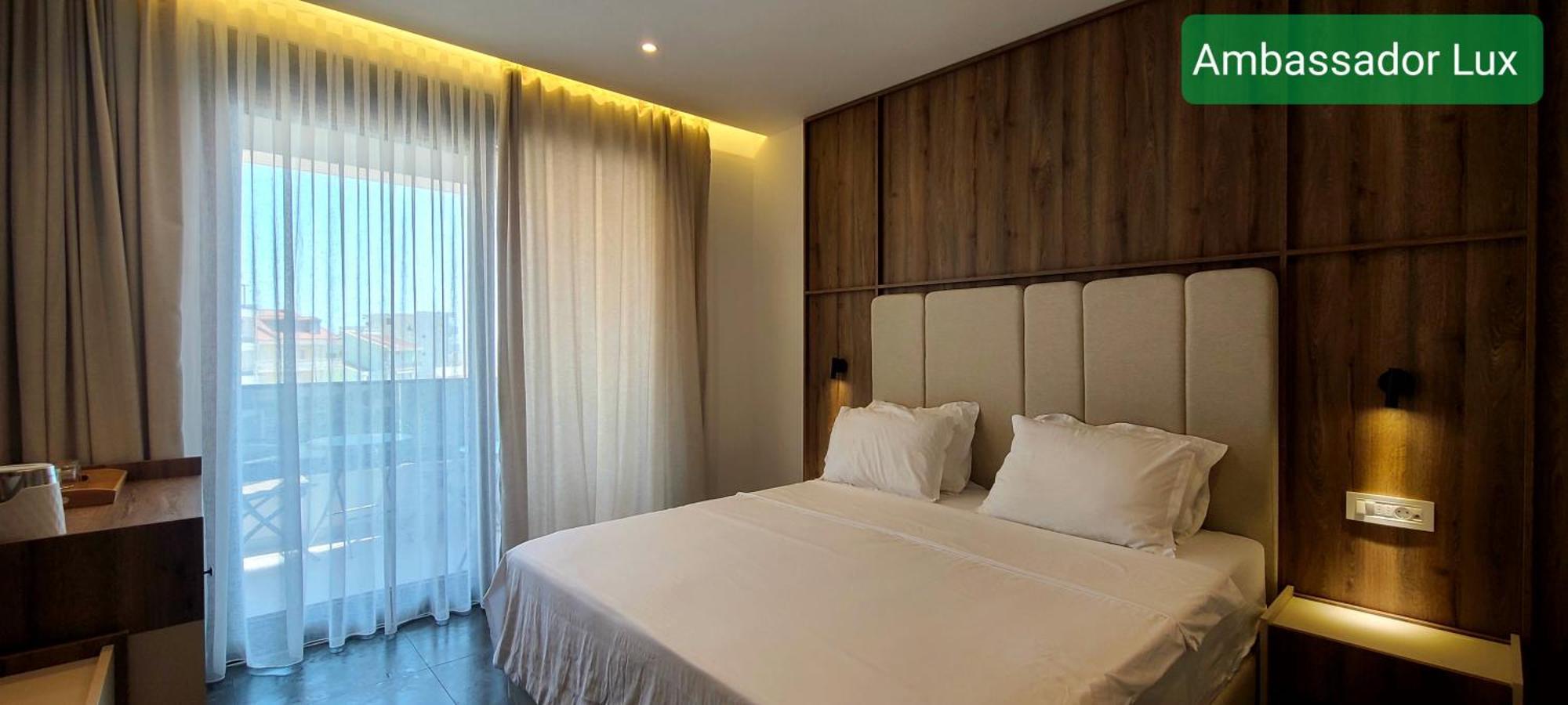 Ambassador & Ambassador Lux Apartments Ulcinj Ruang foto
