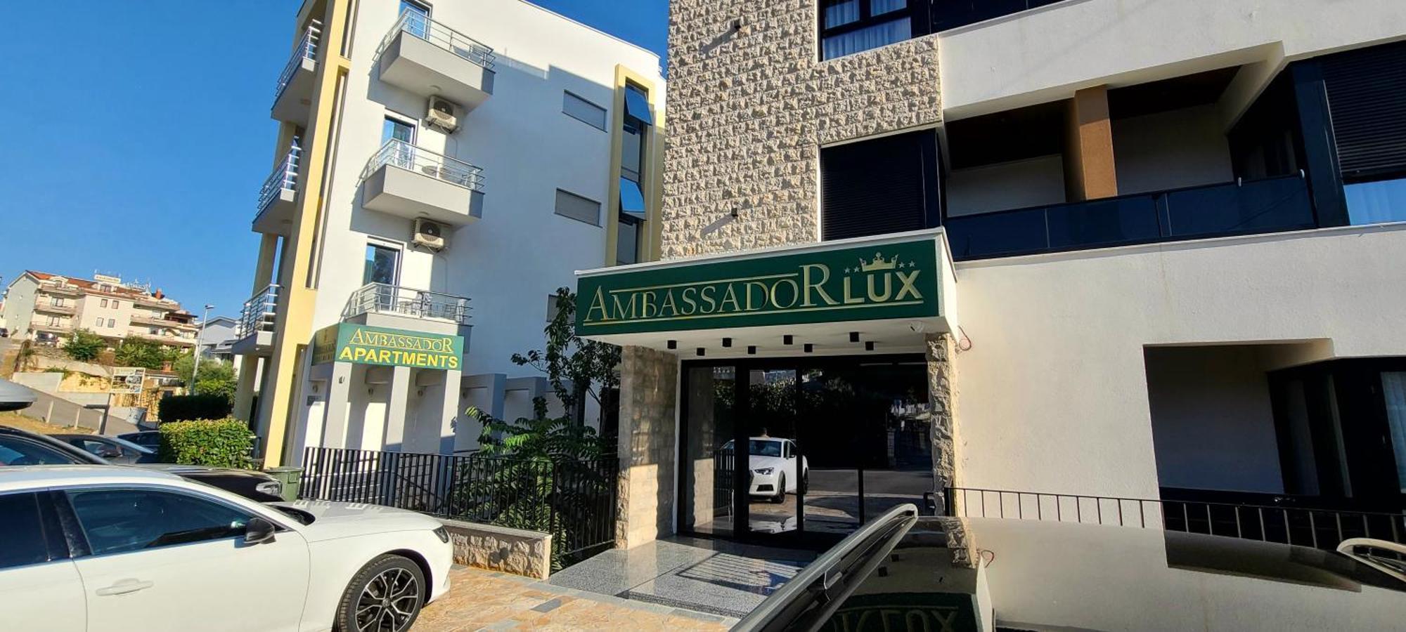 Ambassador & Ambassador Lux Apartments Ulcinj Bagian luar foto