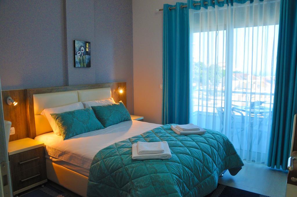 Ambassador & Ambassador Lux Apartments Ulcinj Bagian luar foto