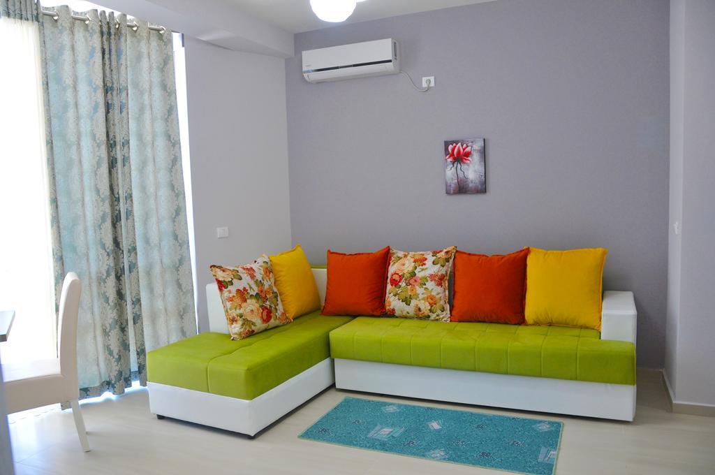 Ambassador & Ambassador Lux Apartments Ulcinj Bagian luar foto