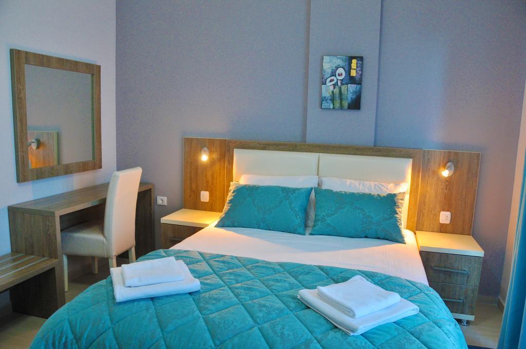 Ambassador & Ambassador Lux Apartments Ulcinj Bagian luar foto